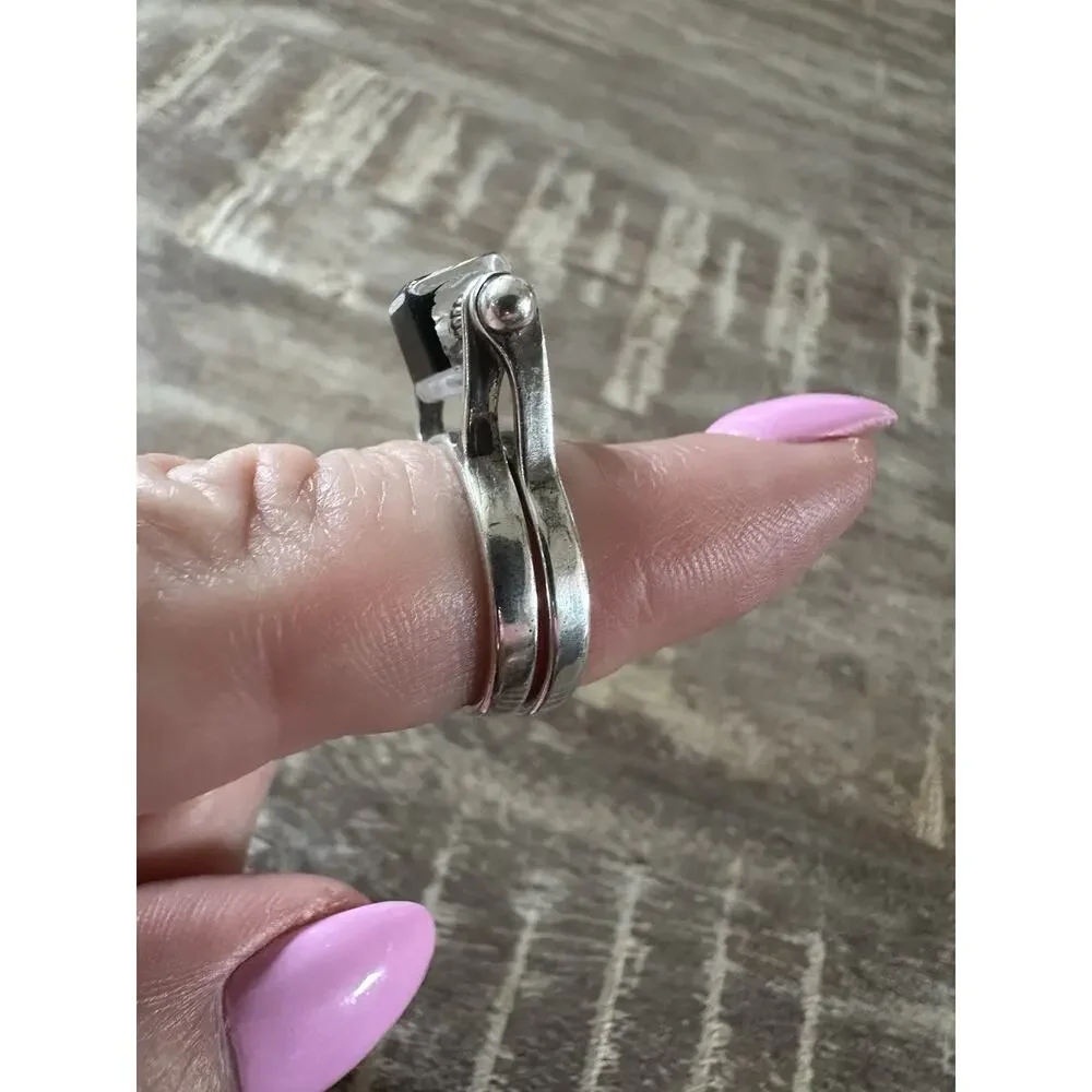 Unique Vintage Designer Sterling Silver Size 6 Glass Geometric Center